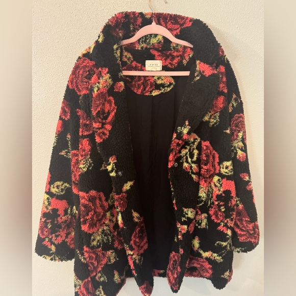 Anthropologie oversized Sherpa floral shacket size M warm boho feminine coat - Picture 3 of 8